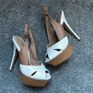 Colin Stewart White Beige Platform Sandals